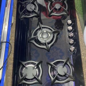5 burner built in gas hob with 8mm tempered glass thickness and auto ignition 